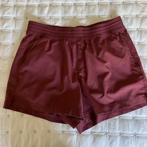 Old Navy active shorts
